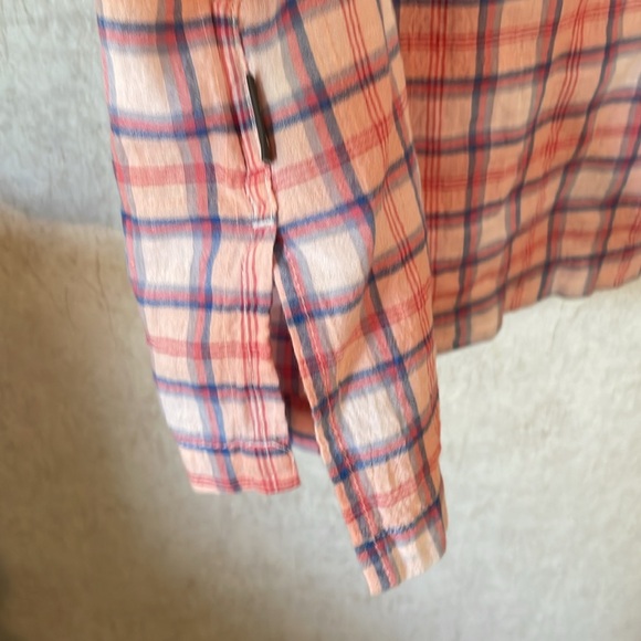 Eddie Bauer women’s cotton short sleeve button up v neck shirt. Size xl. - Picture 4 of 11